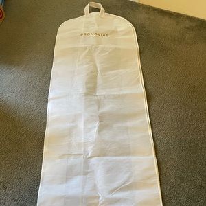 PRONOVIAS GARMENT BAG